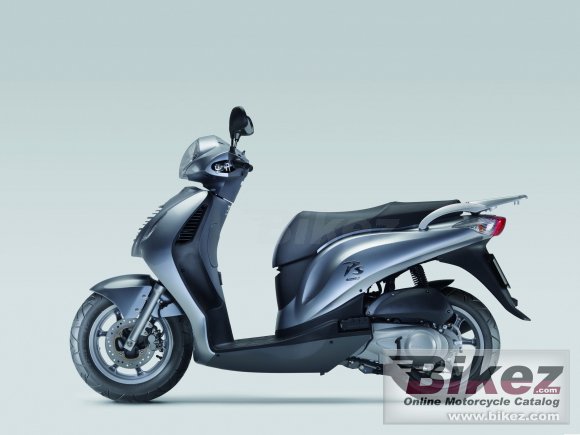 2011 Honda PS125i photo